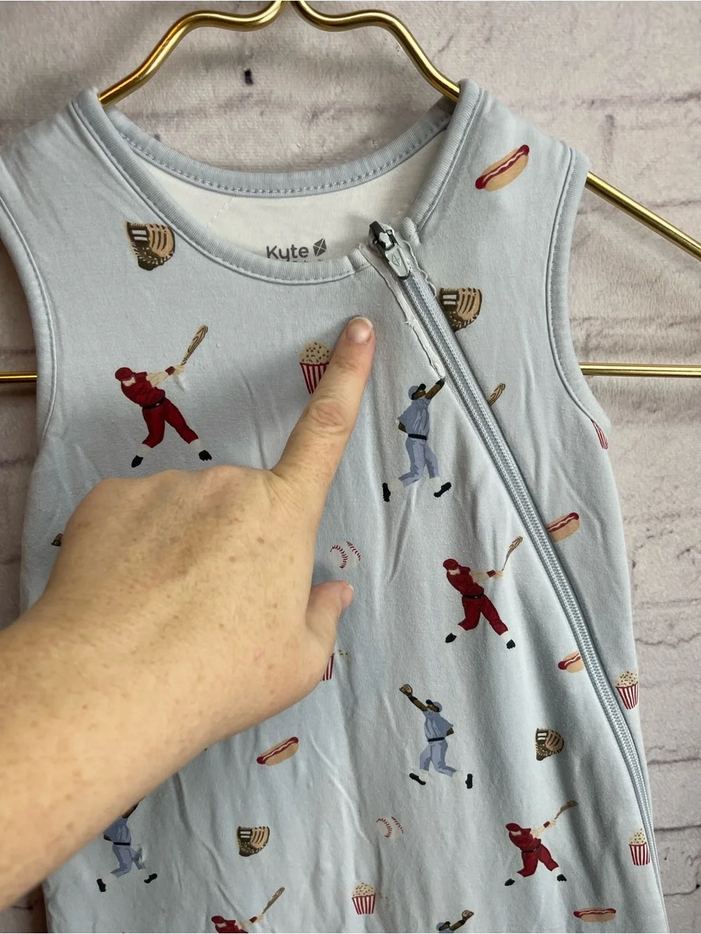 Kyte baby size medium 1.0 tog bamboo sleep sack vintage baseball print